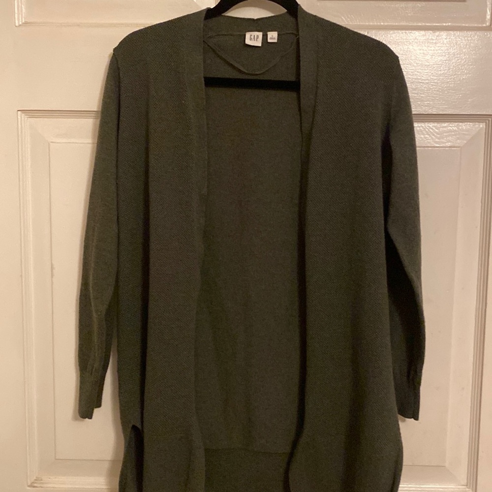 Gap cardigan